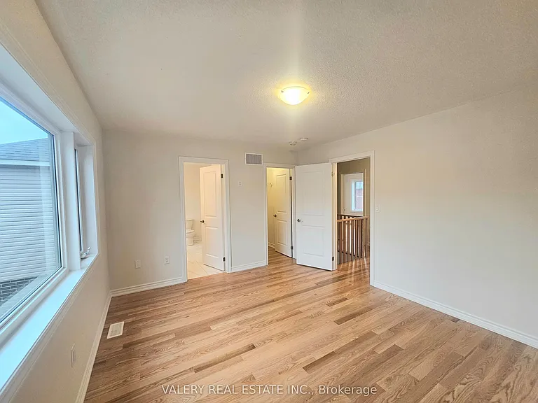 22 Hylton Dr — Photo 6