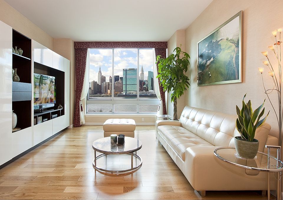 1st image of 4630 Center Blvd #509