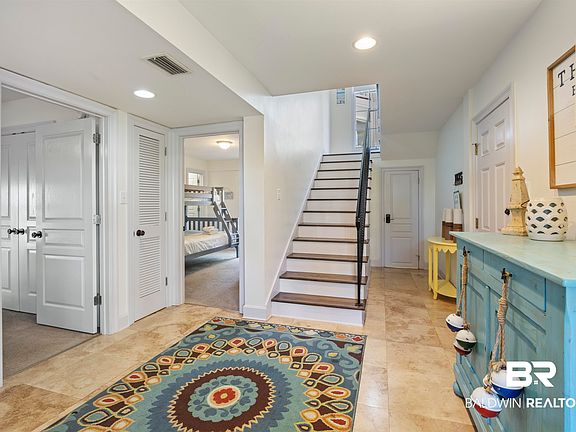 5th image of 3383 Mariner Cir