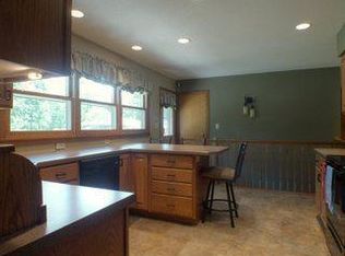 N1140 Mormon Dr, Holmen, WI 54601
