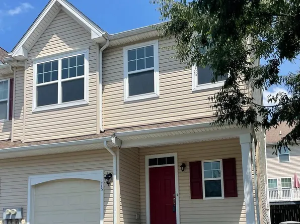 315 E 3rd St, Avondale, PA 19311