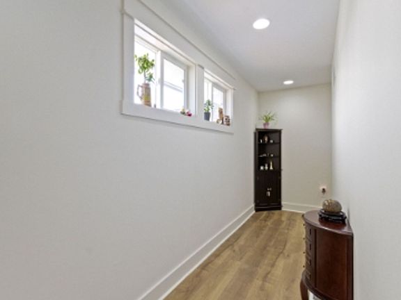 3rd image of 728 Cottage Ave