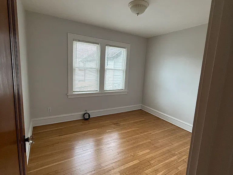 14432 Delaware Ave #B — Photo 21