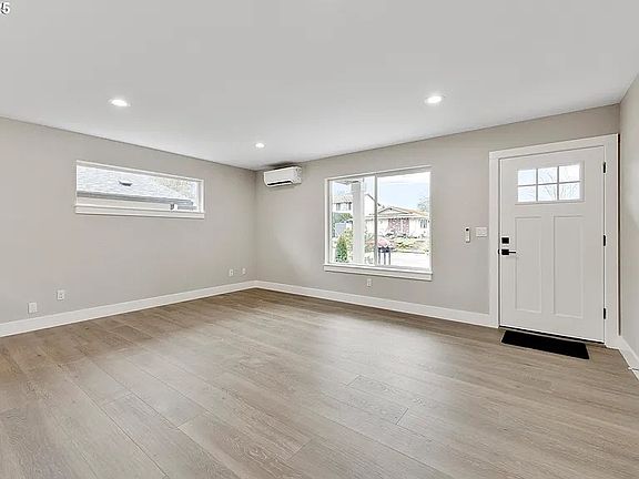 4th image of 3325 Grand Blvd #3325 & 3327