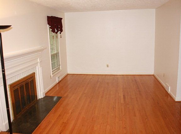 2nd image of 705 Beechnut Ln