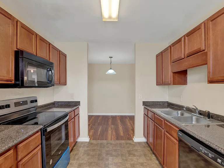 38 Transom Rd — Photo 17