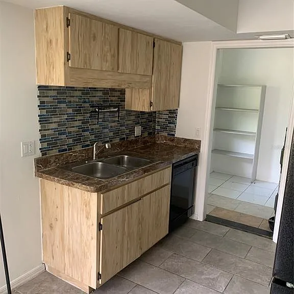 22481 Westchester Blvd #B31 — Photo 22