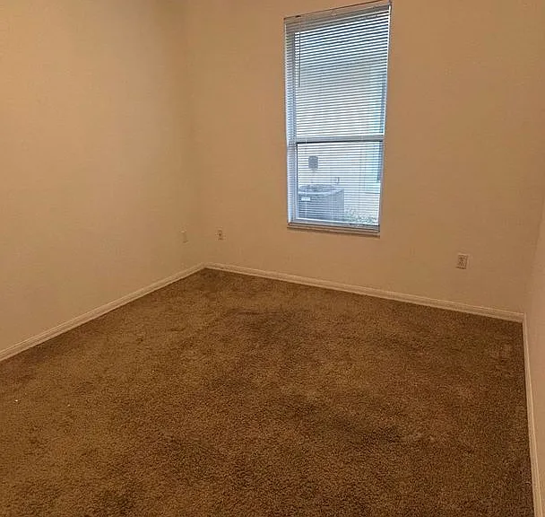 2915 Sunset Lakes Blvd — Photo 12