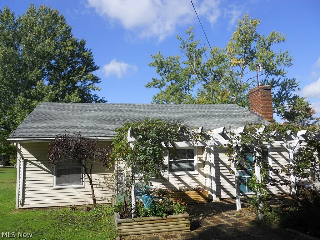 9222 Luther Rd photo 1