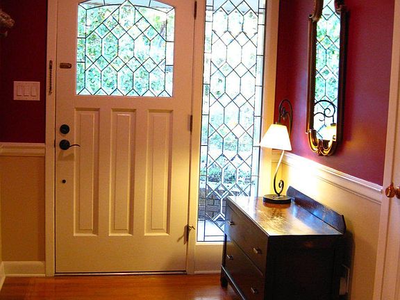 Solid pine entry with leaded glass