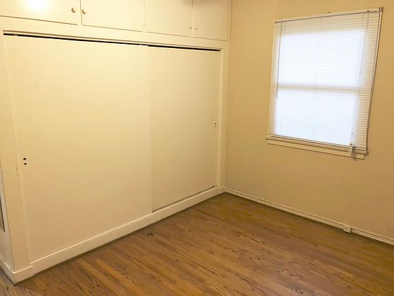 4th image of 5329 Canoga Ave