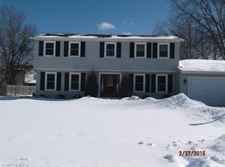 16529 N Red Rock Dr, Strongsville, OH