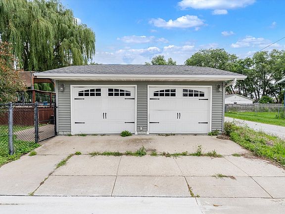 5th image of 631 2nd St