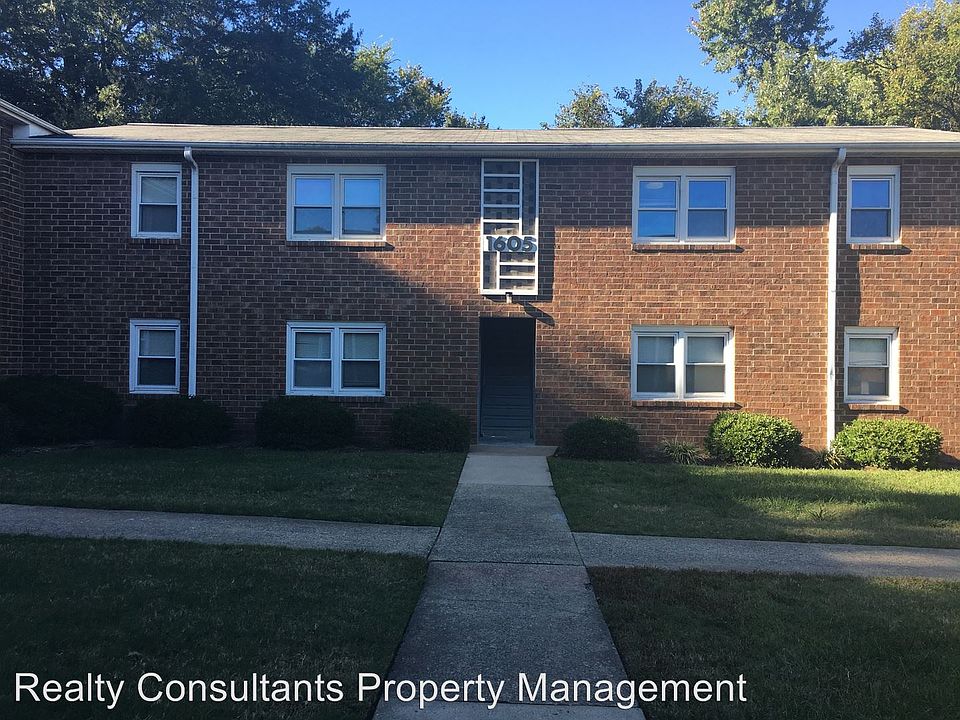 1st image of 1605 Autumn Dr APT D