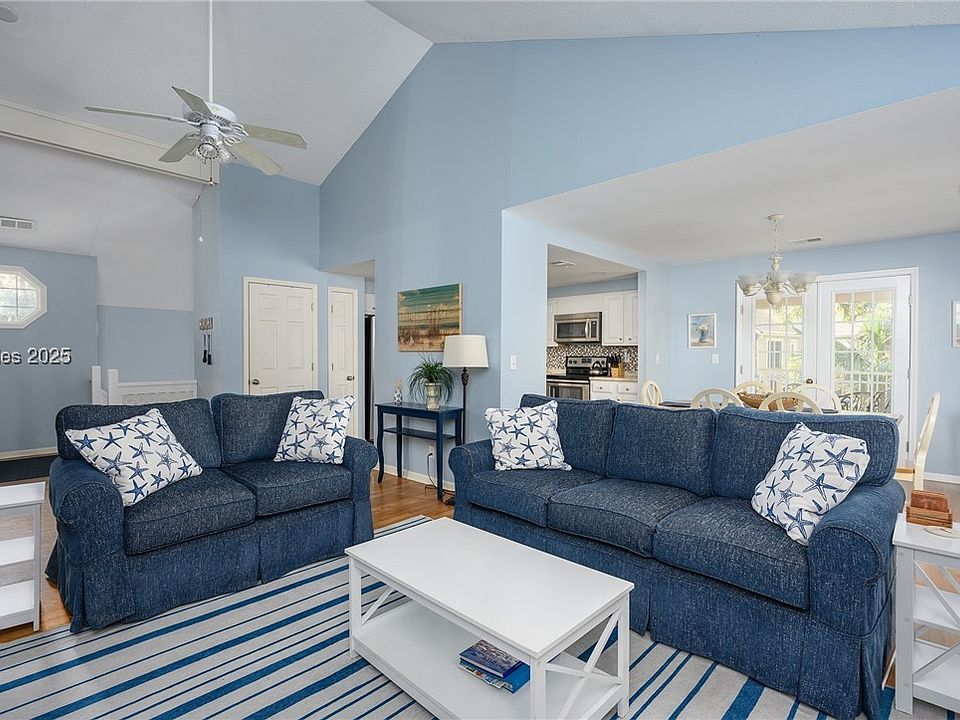 1st image of 70 Shipyard Dr APT 129