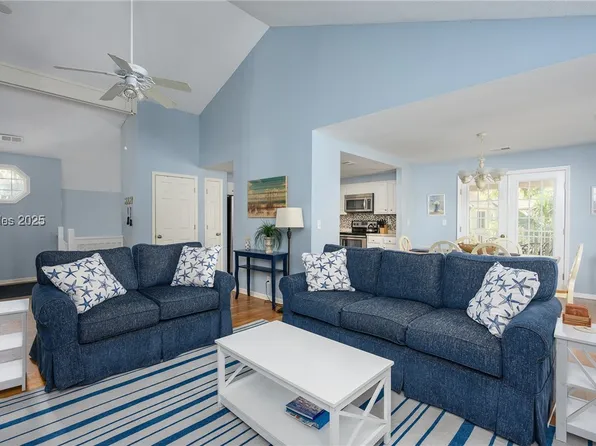 70 Shipyard Dr APT 129, Hilton Head Island, SC 29928