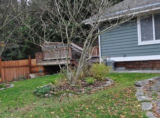 18706 104th Ave NE, Bothell, WA 98011