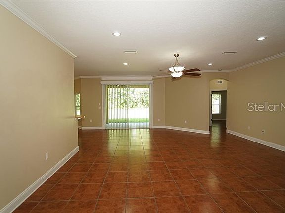 5th image of 36 Ballenger Ln