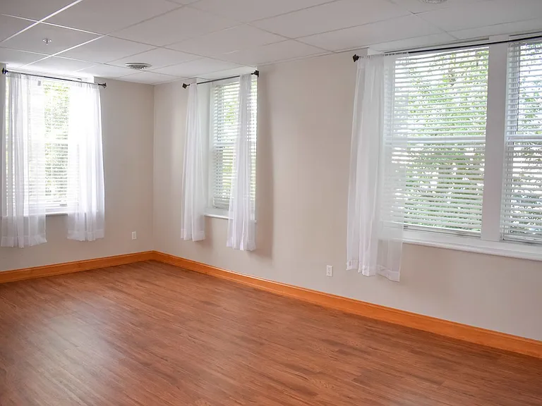 110 E Bald Eagle St — Photo 11