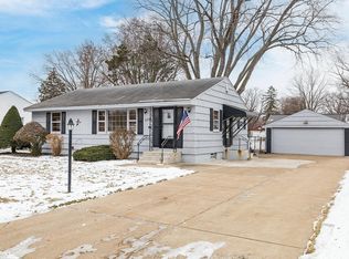 5388 Altura Rd NE, Fridley, MN 55421