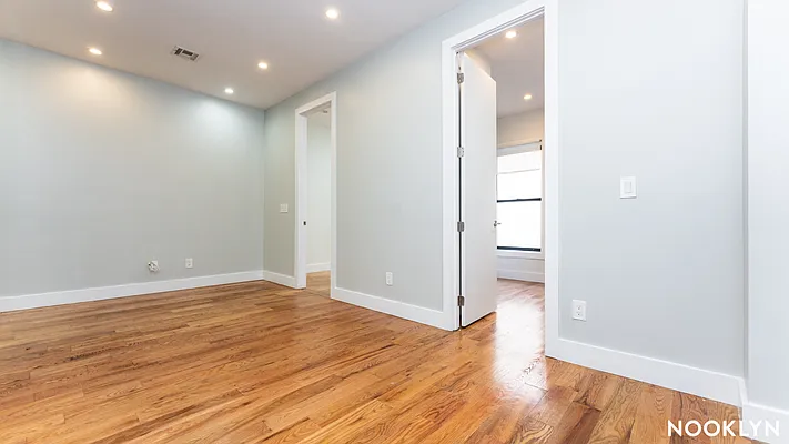 Rented by Nooklyn NYC LLC | media 21
