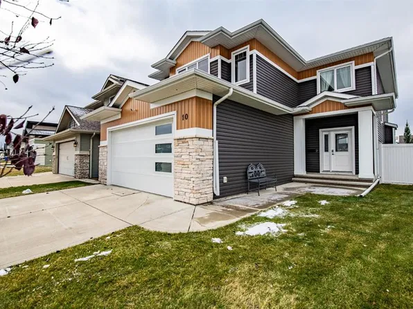 10 E Mitchell Cres, Blackfalds, AB T4M 0H4