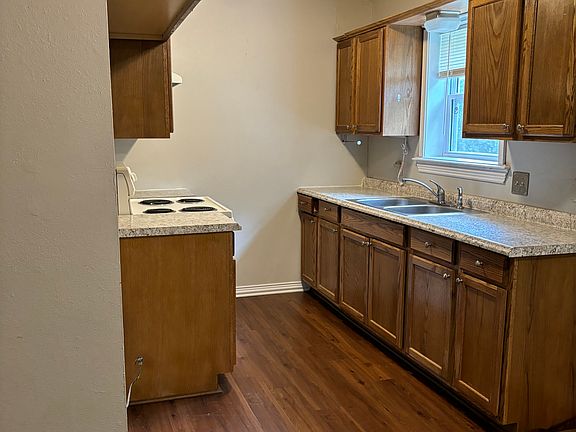 4th image of 1709 N 29th St