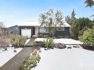 831 NE 151st St, Seattle, WA 98155