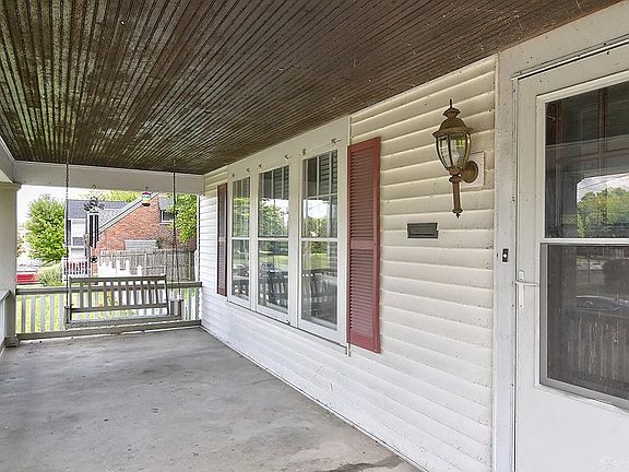3rd image of 1112 McKaig Ave