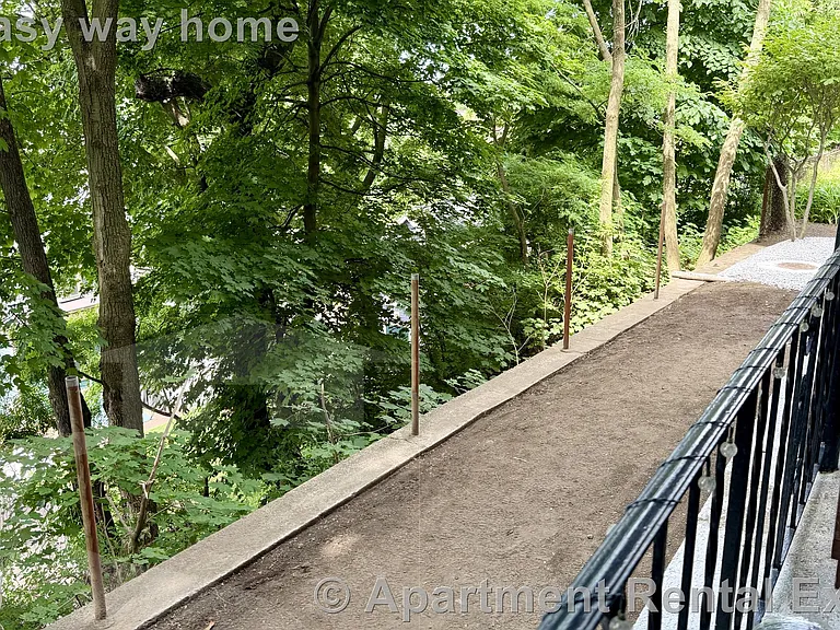 82 Munroe St #12 — Photo 10