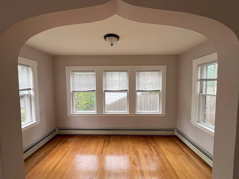 19 Maple St #19 — Photo 8