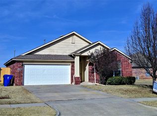 2821 E Lake Dr, Norman, OK 73071