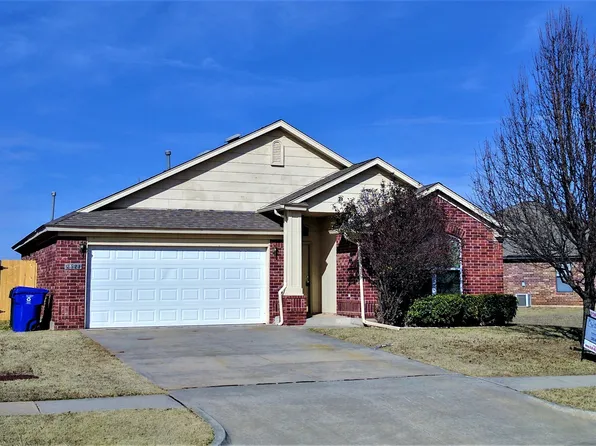 2821 E Lake Dr, Norman, OK 73071