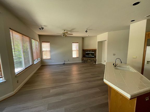 3rd image of 4680 Woodrose Cir