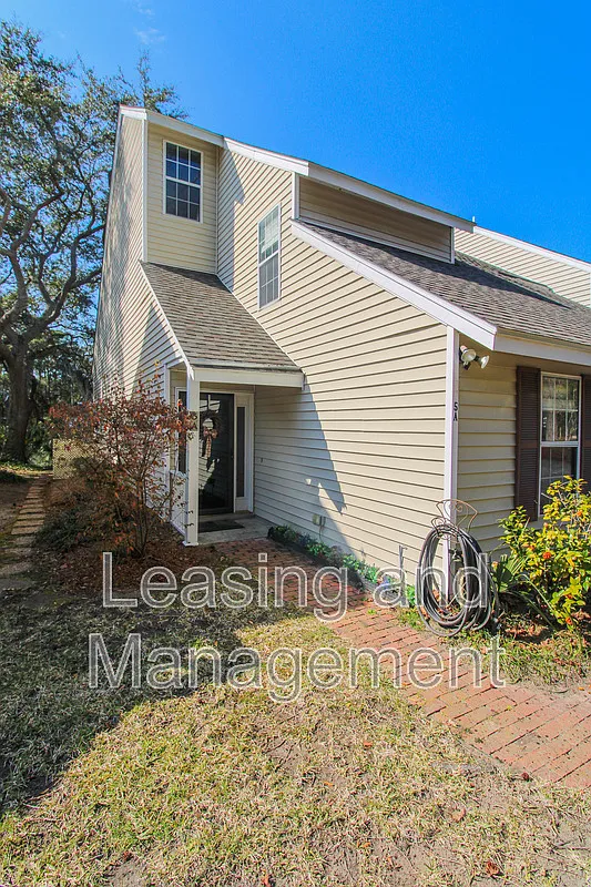 3 bed, 2.5 bath, 1342 sqft, $2,950 — Photo 1
