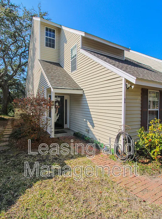 5 Townpark Ln #A