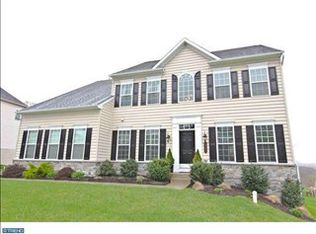 3263 Berry Brow Dr, Chalfont, PA 18914