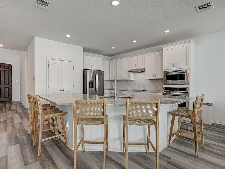 308 Monteforte Rd — Photo 8