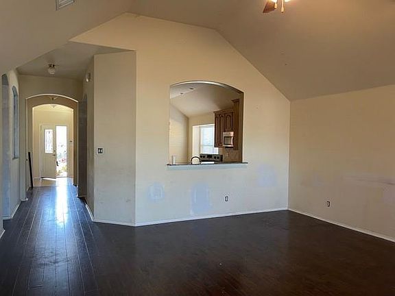 3rd image of 1109 Hidden Glen Ct