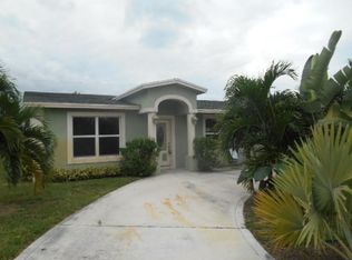 501 W 28th St, Riviera Beach, FL 33404