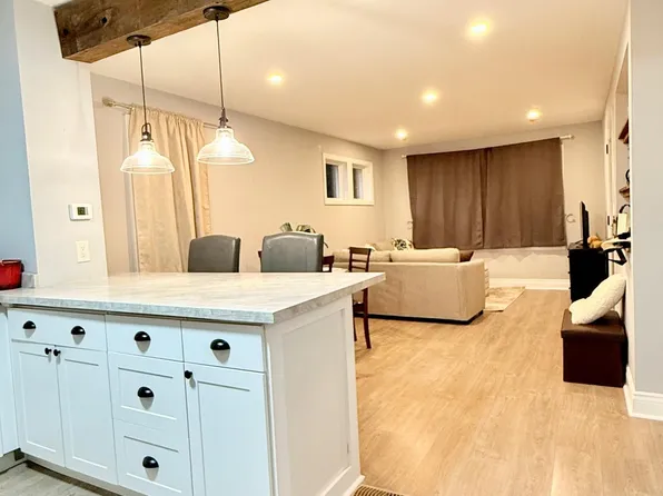 1723 Langlois Ave, Windsor, ON N8X 4M4