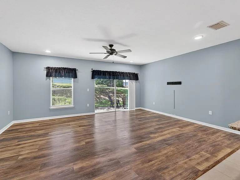 3842 Hampstead Ln — Photo 20