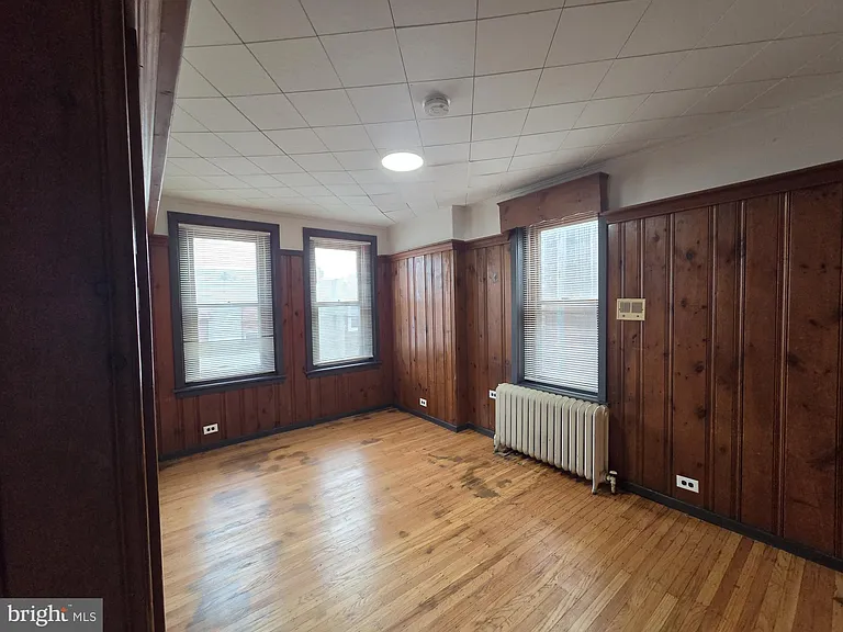 633 E Allegheny Ave — Photo 32