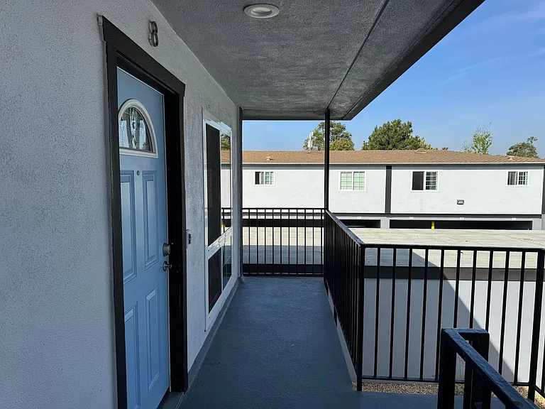Villa Del Sol Apartments — Photo 106