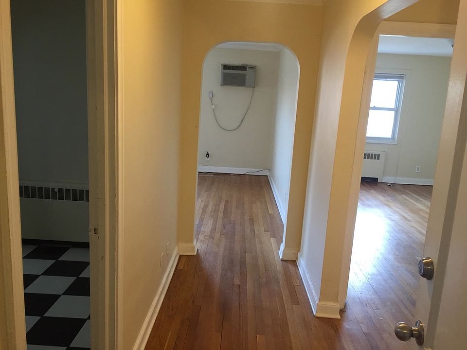 Apt Hallway