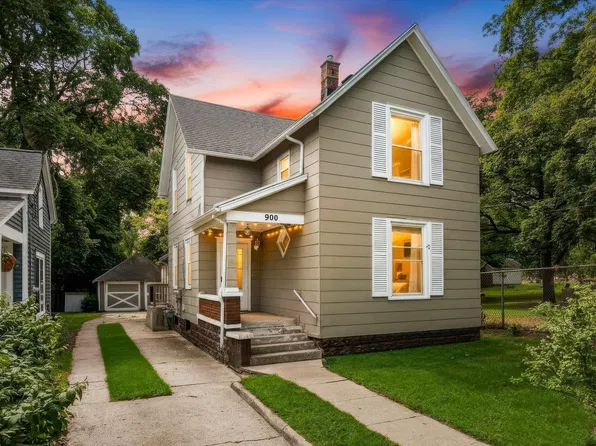 900 Fountain St NE, Grand Rapids, MI 49503