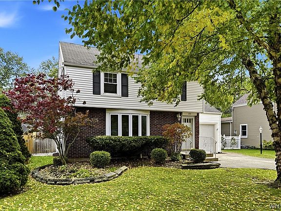 3rd image of 333 Burroughs Dr