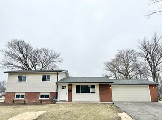 232 Berry St, Park Forest, IL