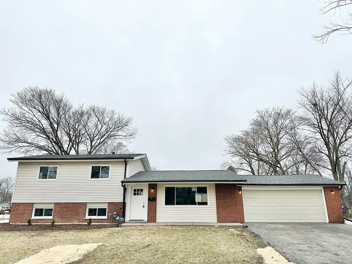 232 Berry St photo 1