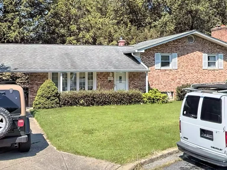 6003 Joyce Dr — Photo 1
